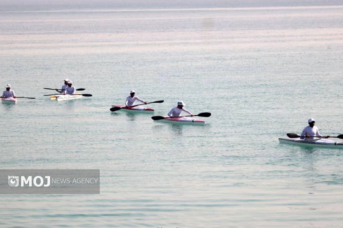 پاروزنان از فارو تا کیش 