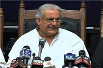 روابط پاکستان با آمریکا باید بازنگری شود