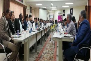 برخی از مدیران میانی، تصمیمات مسئولان اجرایی کشور را  اجرا نمی‌کنند/ یکی از معضلات کشور ما آقا زاده‌ها هستند