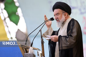 مسئولان با کار جهادی سفره مردم را تقویت کنند