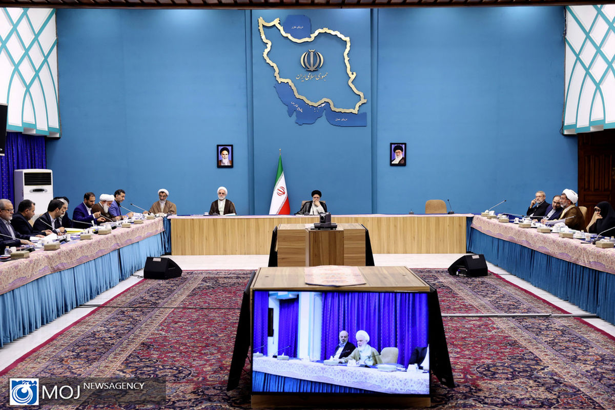 جلسه شورای عالی انقلاب فرهنگی