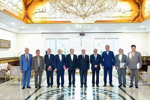 عراقچی با نخست وزیر پاکستان دیدار کرد