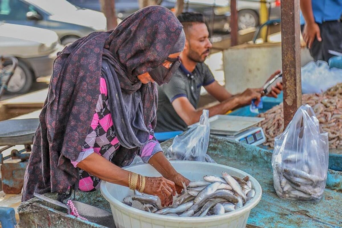 بازار ماهی فروشان