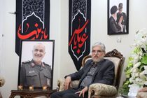 وزیر علوم با خانواده سردار شهید سلامی دیدار کرد