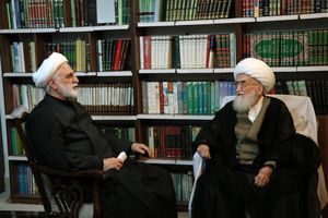 التزام به حفظ وحدت وظیفه تمام آحاد جامعه و همه کارگزارن نظام است