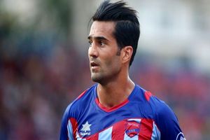 مسعود شجاعی برای پیوستن آ.ا.ک آتن موافقت کرد