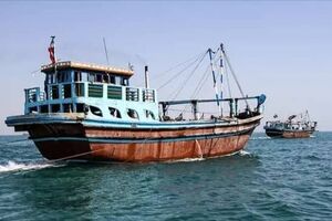 توقیف ۲ فروند شناور حامل۷۰ هزار لیتر سوخت قاچاق در آب های جاسک