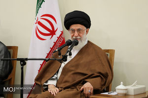 جمعی از مسوولان نظام با رهبر انقلاب دیدار کردند