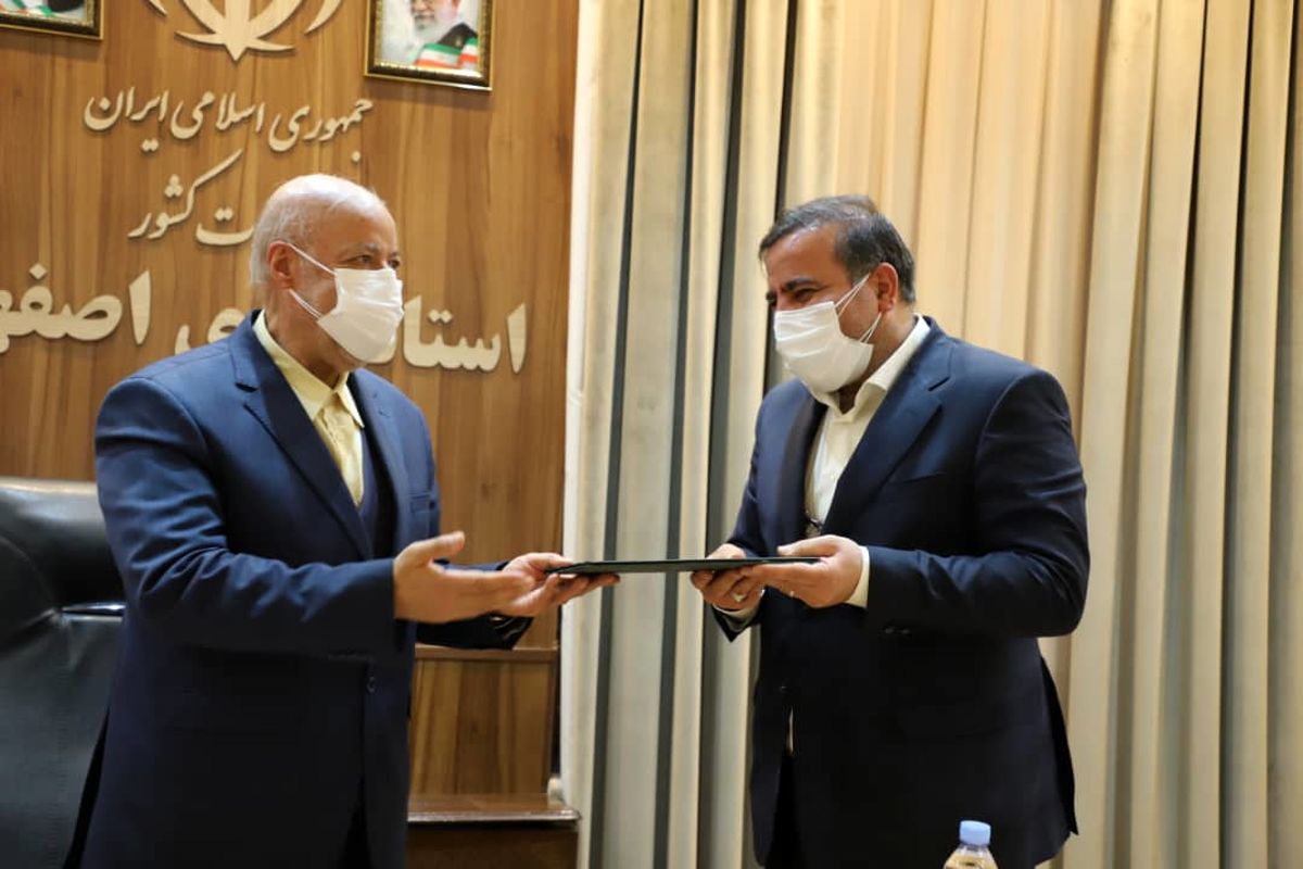 داریوش امانی