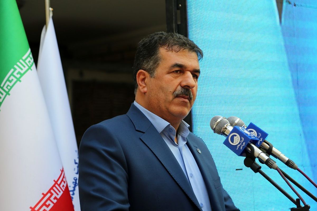ناصر اکبری