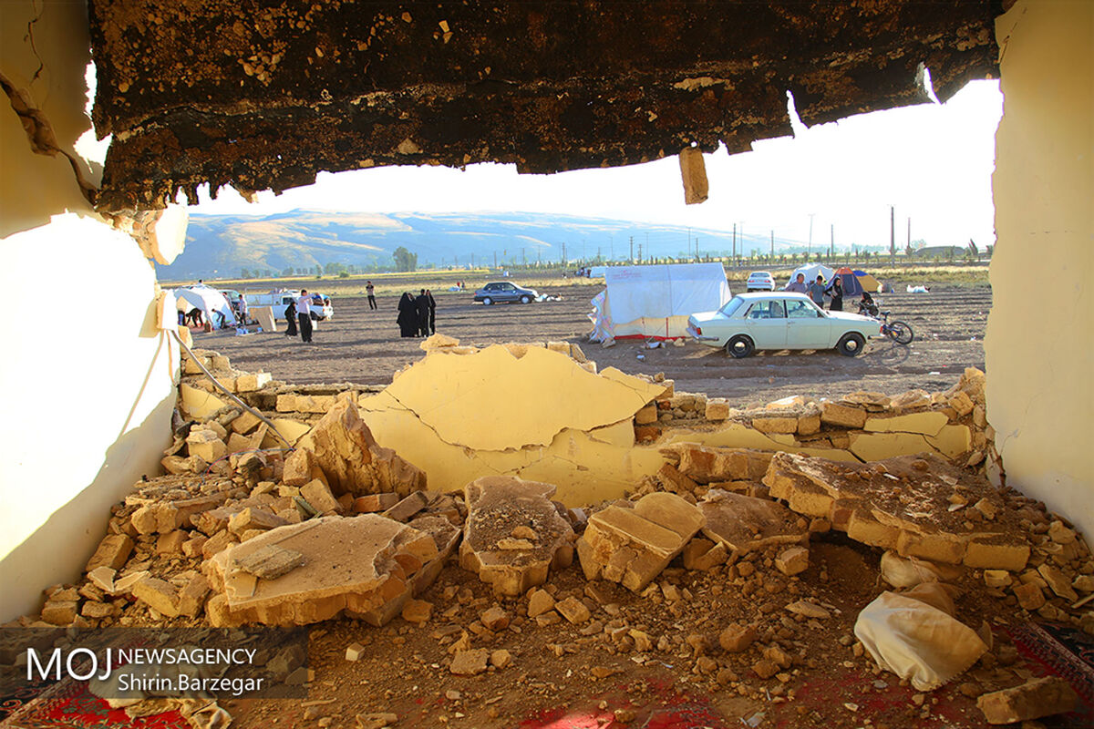 زندگی در سرپل ذهاب ادامه دارد