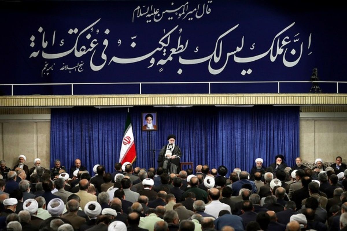 رهبر انقلاب