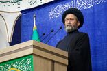 بازاریان خون شهدا را در نظر بگیرند