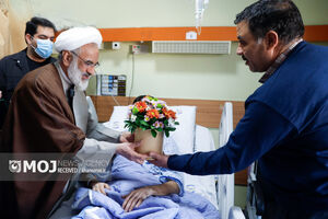 حضور نمایندگان رهبر معظم انقلاب در منازل تعدادی از جانبازان
