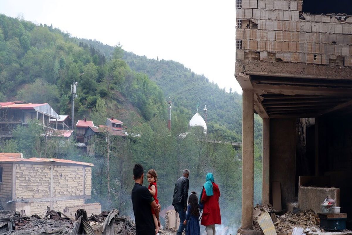 آغاز نقشه برداری واحدهای آسیب دیده از حریق امامزاده ابراهیم