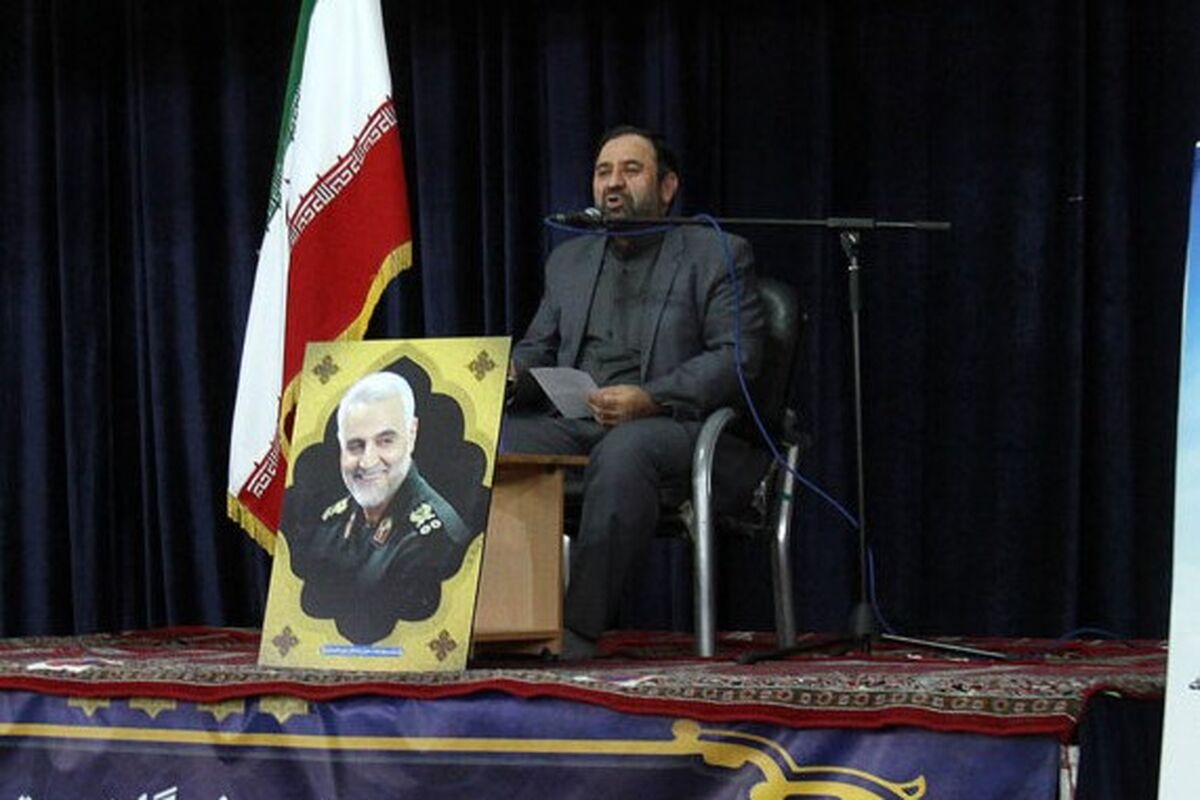 حسین اکبری