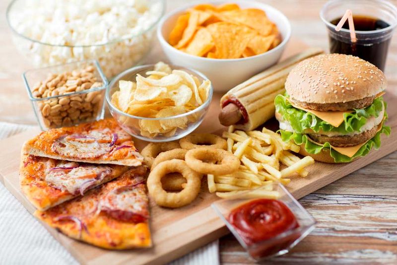 مضرات مصرف خوراکیهای فرآوری شده چیست؟