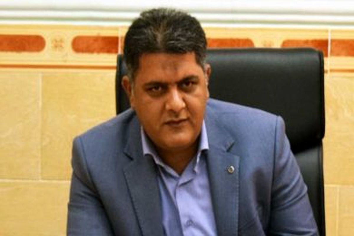 ایرج صوغانی مدیر آموزش و پرورش بندرلنگه