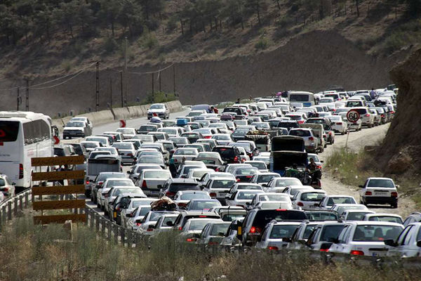 جاده چالوس از ساعت 16 یک‌طرفه می‌شود/ ترافیک سنگین در محورهای شمالی کشور