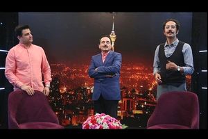 فوتبالیست ها به در جریان باش می روند