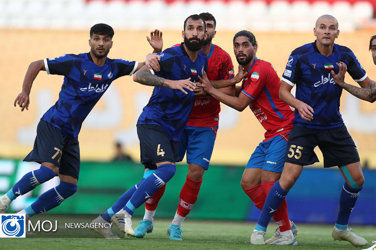 دیدار سوپرجام فوتبال بین تیم‌ های استقلال و نساجی مازندران