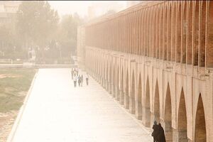هوای اصفهان برای گروه های حساس ناسالم است