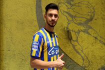 محمدرضا آزادی، مهاجم استقلال، اردو تیم ملی را برای مراسم ازدواج ترک کرد