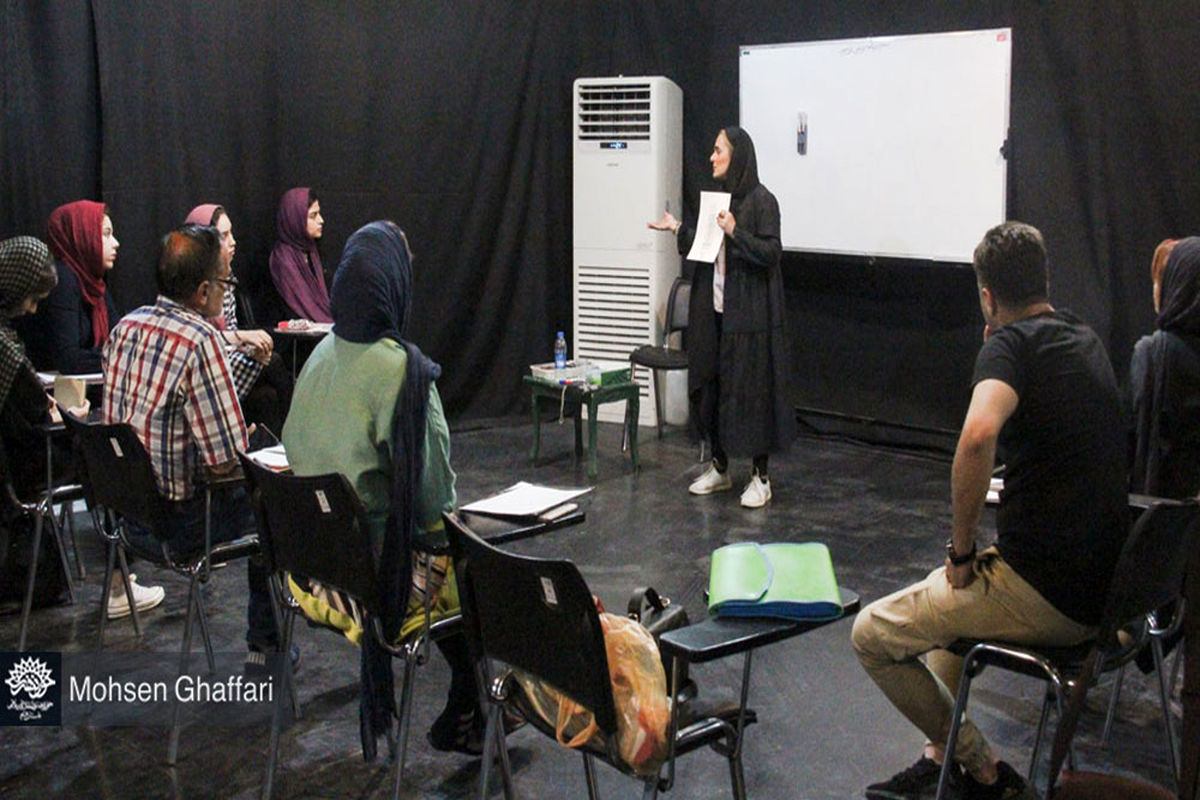 کارگاه طراحی لباس