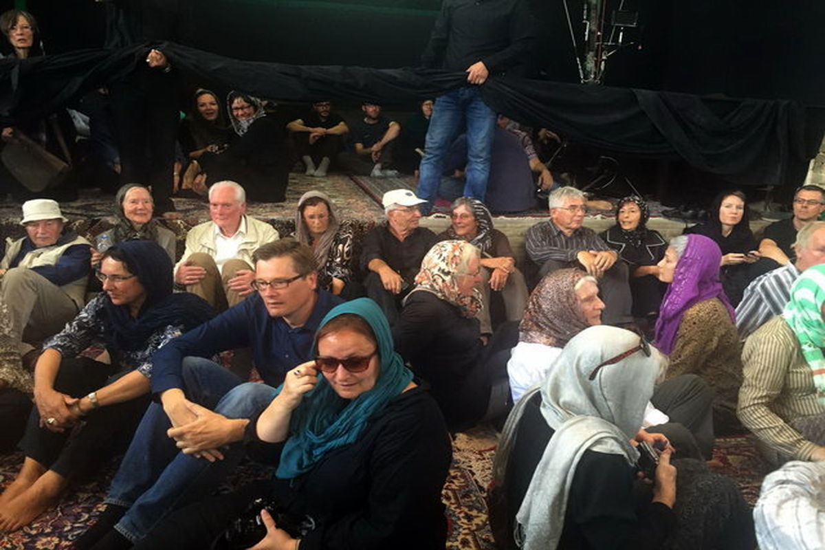 گردشگران خارجی در عاشورا وتاسوعا