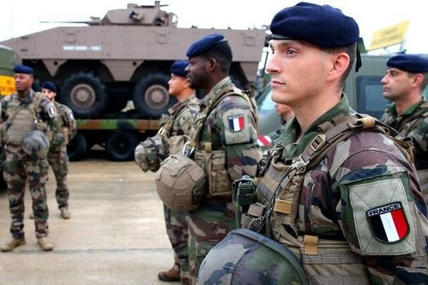 فرانسه آماده حمایت نظامی از اوکراین است