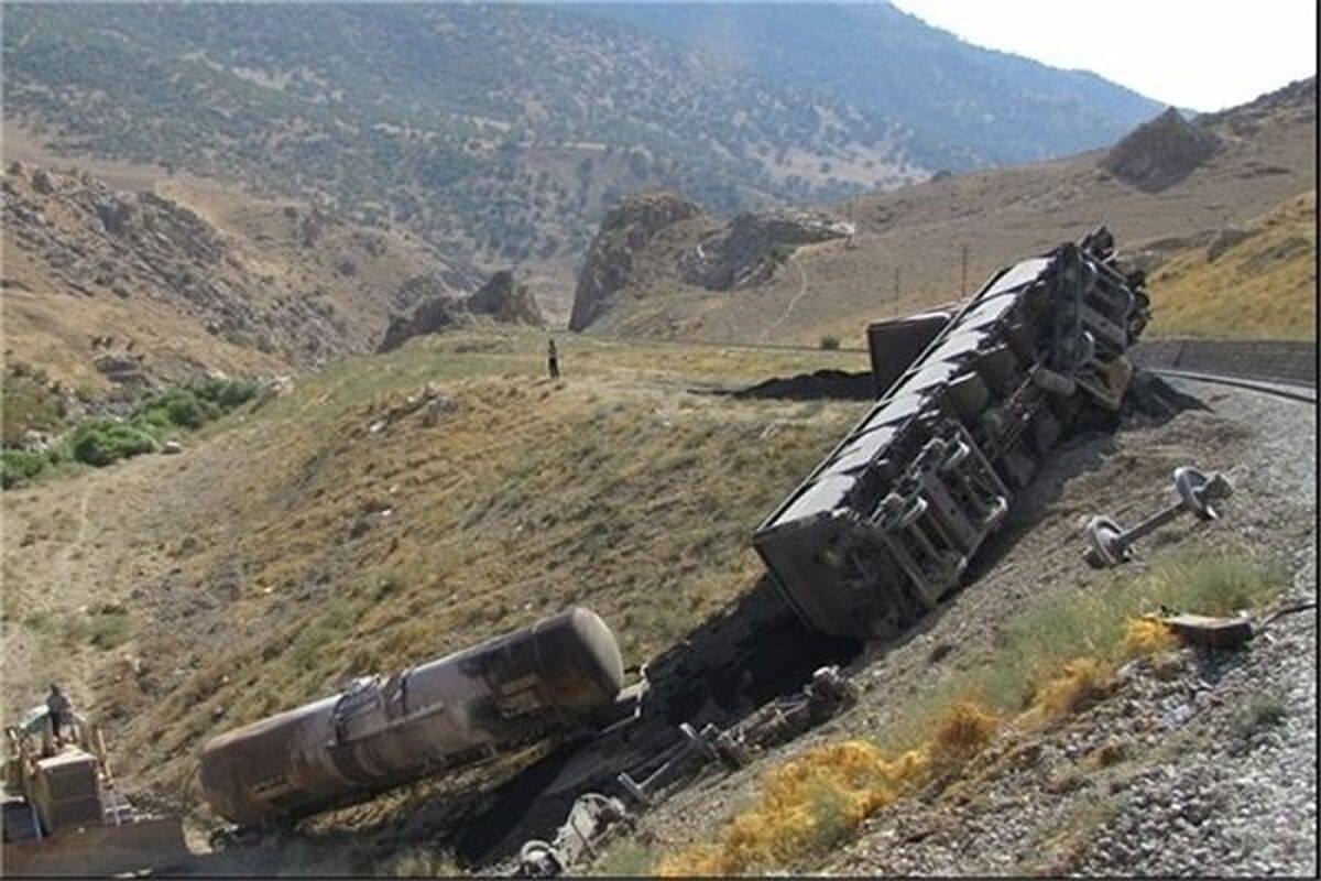 واژگونی قطار