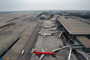 تعلیق پروازها دوباره تمدید شد/ آسمان ایران تا بامداد یکشنبه قفل ماند!