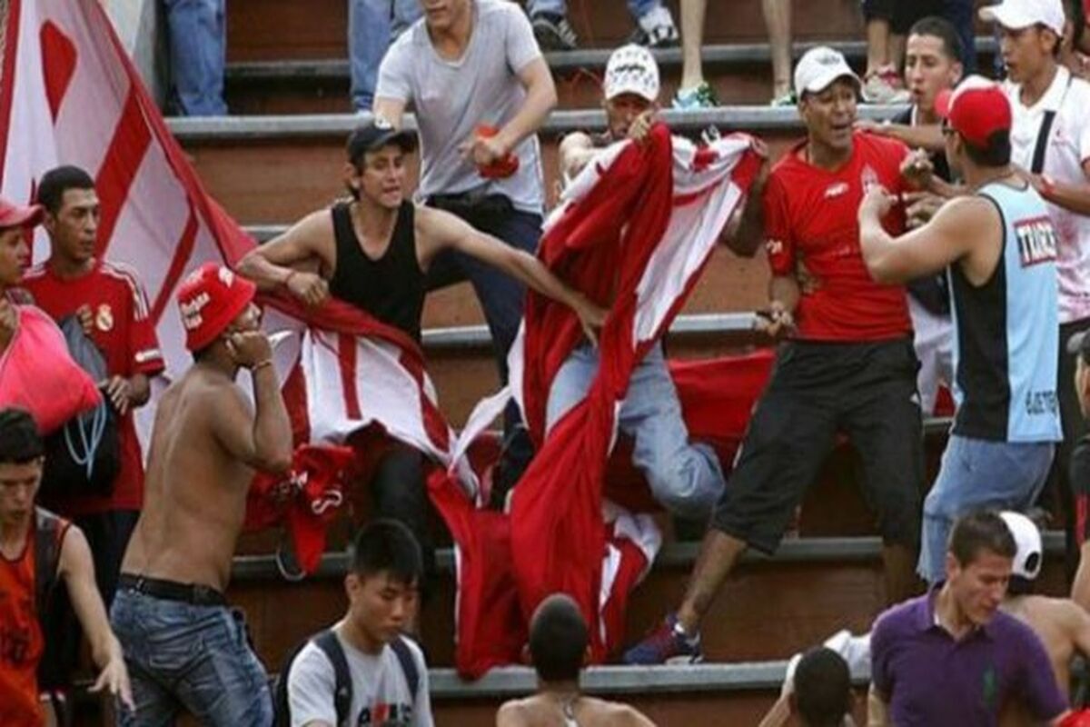 درگیری هوادار فوتبال