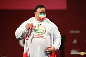 منصور پور میرزایی نقره‌ای شد