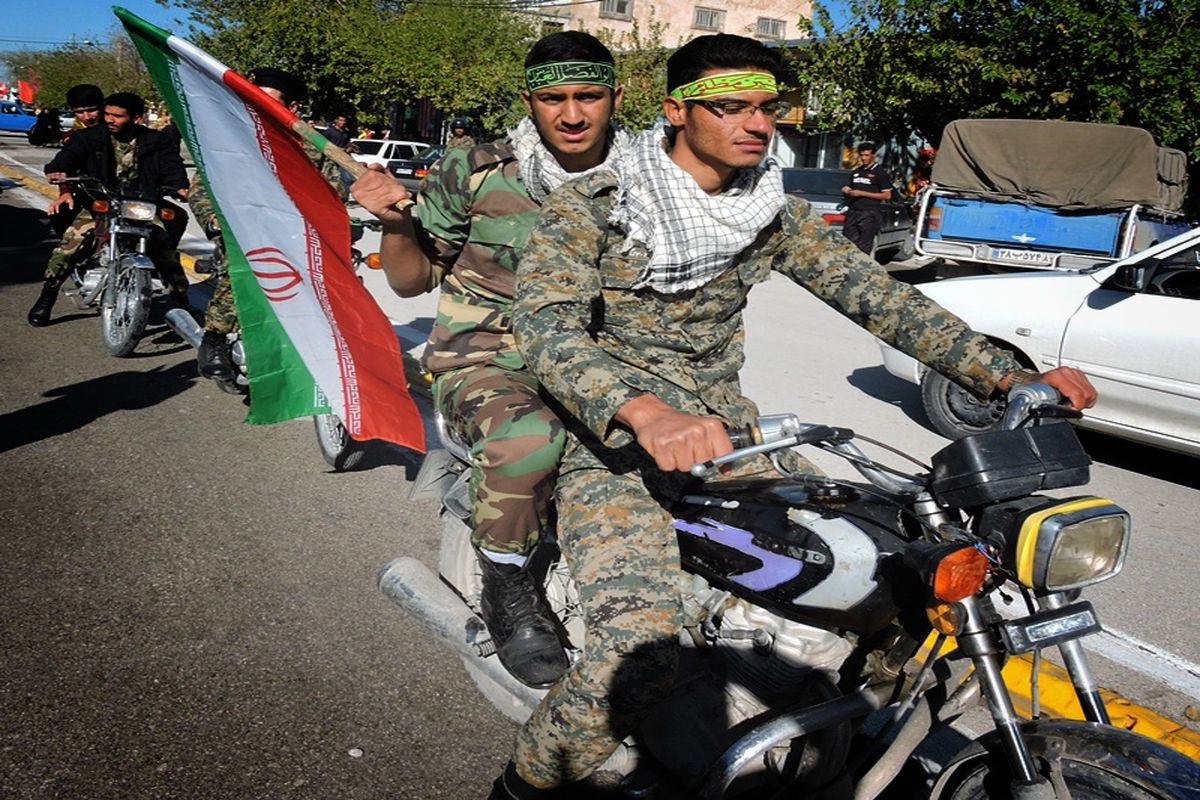 رژه موتور سواران بسیجی