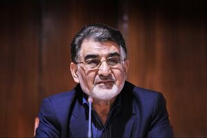 تنگه هرمز درآمد سالانه ۸۰ میلیارد دلاری از محل عوارض خدمات برای کشور دارد