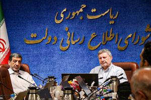 تأکید بر حل مسائل و چالش‌های اجتماعی با روش‌های گفت‌وگومحور