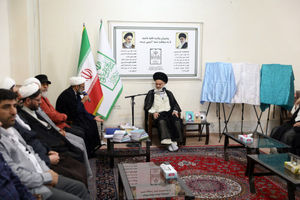 تبیین دستاوردهای حوزه‌های علمیه برای مردم 