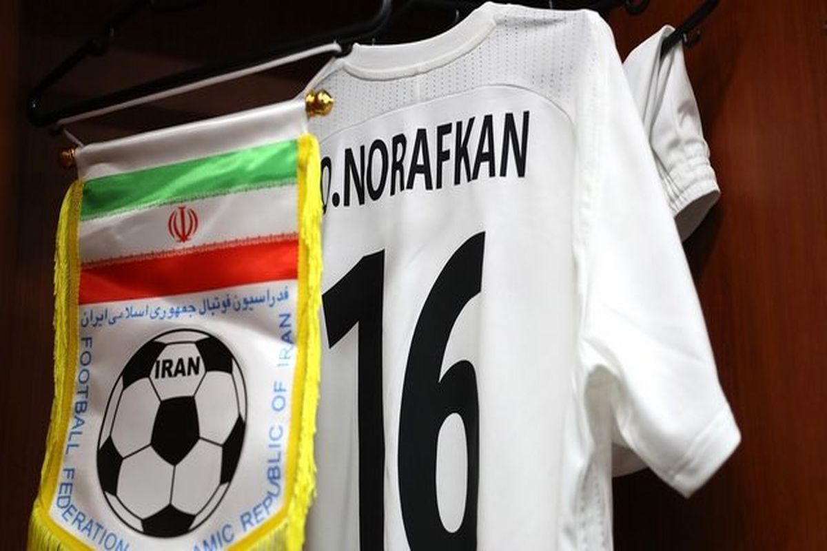 پیراهن ورزشی