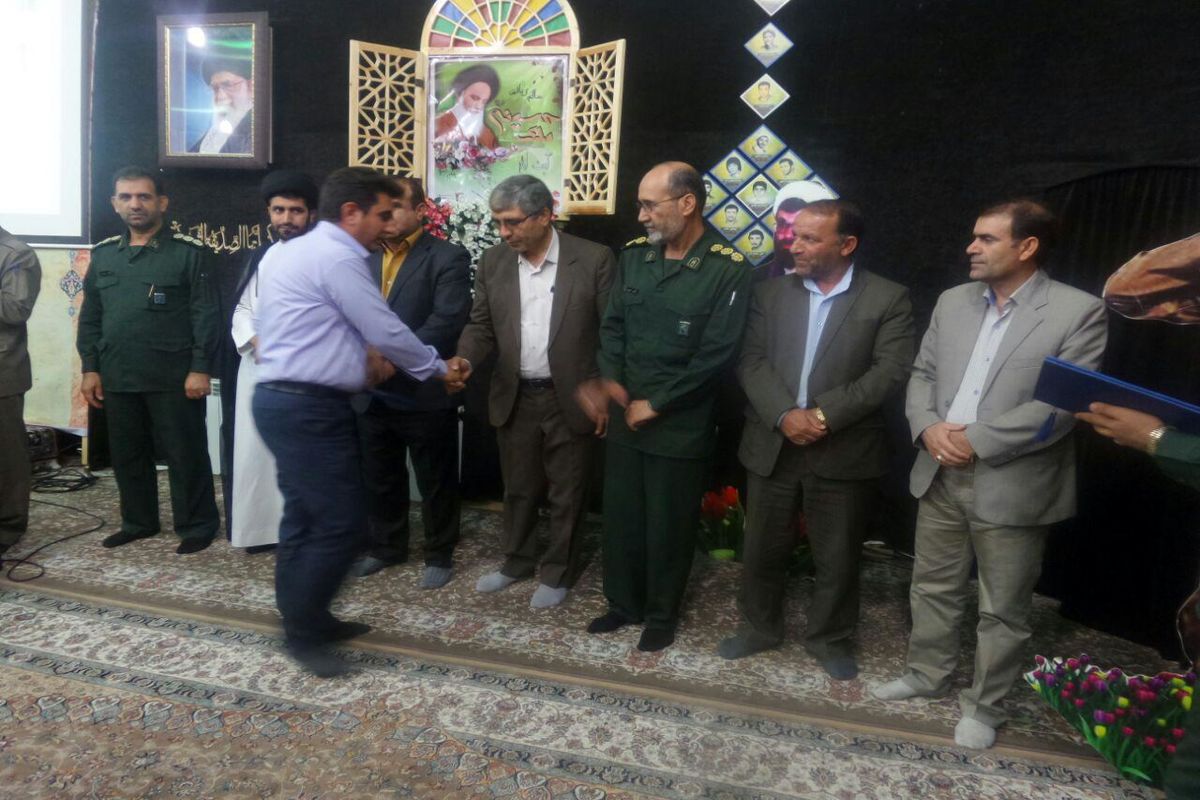 تجلیل راهیان نور