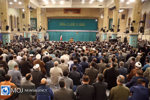 محفل انس با قرآن کریم در اولین روز ماه مبارک رمضان با حضور رهبر انقلاب