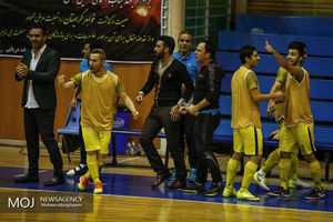 دیدار تیم های فوتسال تاسیسات دریایی و گیتی‌پسند اصفهان 