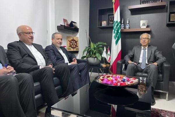 وزیر امور خارجه ایران با وزیر اقتصاد لبنان دیدار کرد