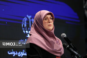سخنگوی دولت از تلاش برای مهار ۲۰ درصد باقیمانده آتش بندر شهید رجایی خبر داد