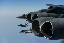 جنگنده های بی 52 ارتش آمریکا عازم اقیانوس هند شدند