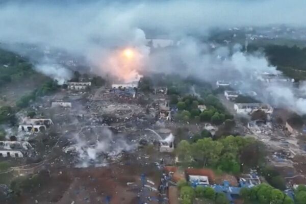 انفجار مهیب کارخانه مواد محترقه در چین ۲۱ کشته بر جای گذاشت