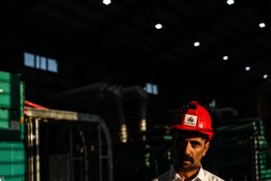 پذیرش هیات‌های تجاری خارجی در خوزستان تقویت اقتصاد صنایع داخلی را درپی دارد