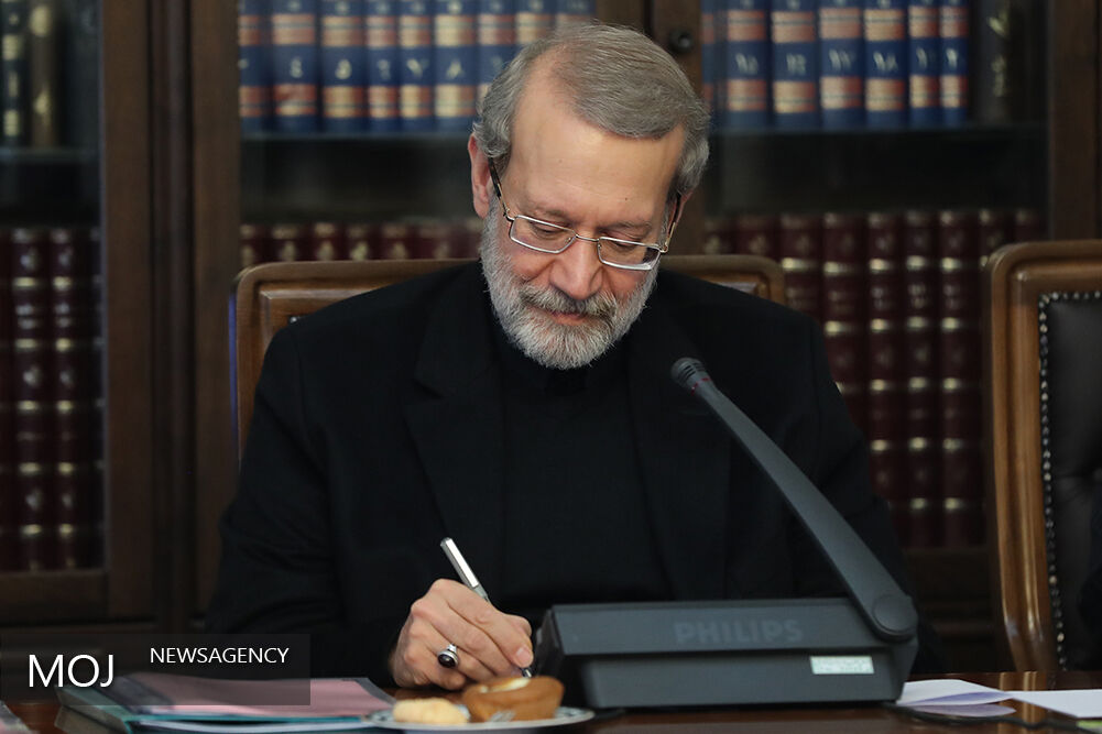 لاریجانی خواستار مقابله کشور‌های اسلامی با طرح معامله قرن شد