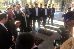  رئیس قوه قضائیه به مقام شامخ شهدای ایلام ادای احترام کرد