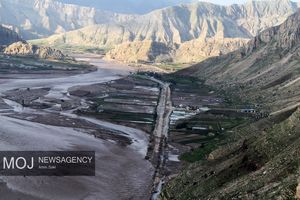 ترمیم محور خرم آباد - پلدختر هزینه بر و زمان بر است/ احداث جاده جدید در حال بررسی است